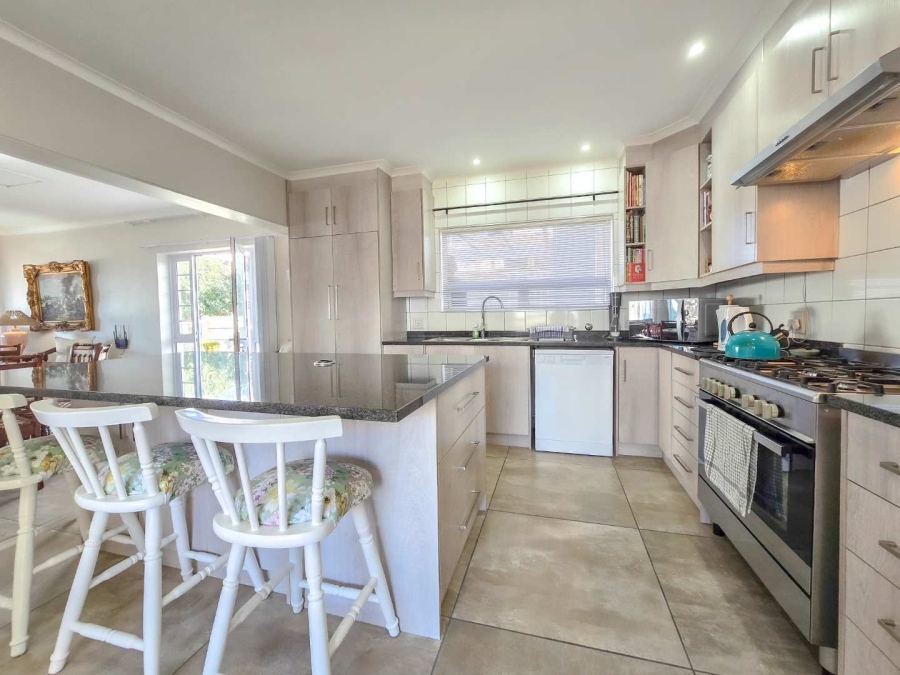 4 Bedroom Property for Sale in Jongensfontein Western Cape